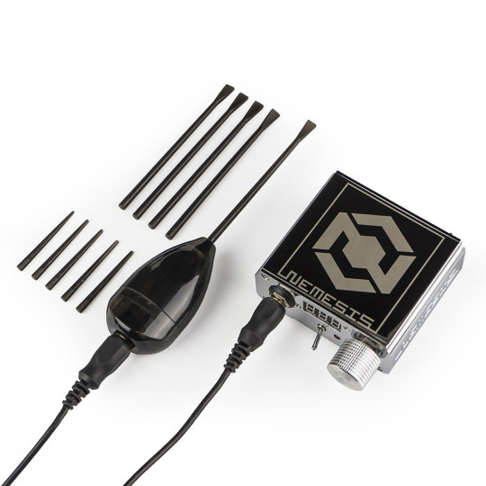 Turbo Ink Mixer voor RCA Zwart (10 sticks) Superhandige en supereffectieve inktmixer met RCA-connector. Inclusief 10 roerstaafjes (5 lang en 5 kort). Mogelijkheid om extra staafjes apart te kopen.
