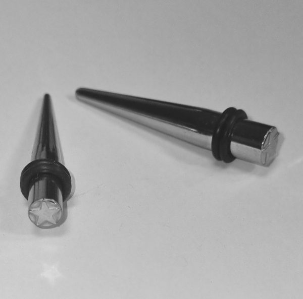 Stretch taper STAR van Chirurgisch Staal  polished   ( 3,0mm - 8mm )  48 mm lang